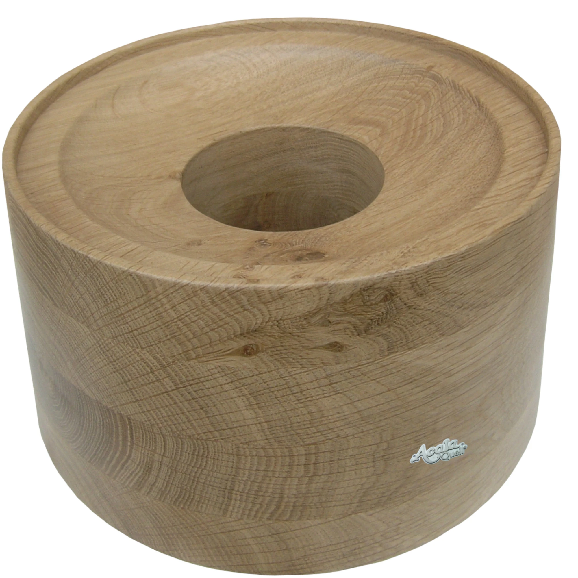 Zu sehen ist ein Sockel für den Acala Wasserfilter Smart aus wunderschönem Eiche Echtholz vor weißem Hintergrund. Auf dem Sockel befindet sich ein schlichtes, kleines, silbernes Acala Logo.