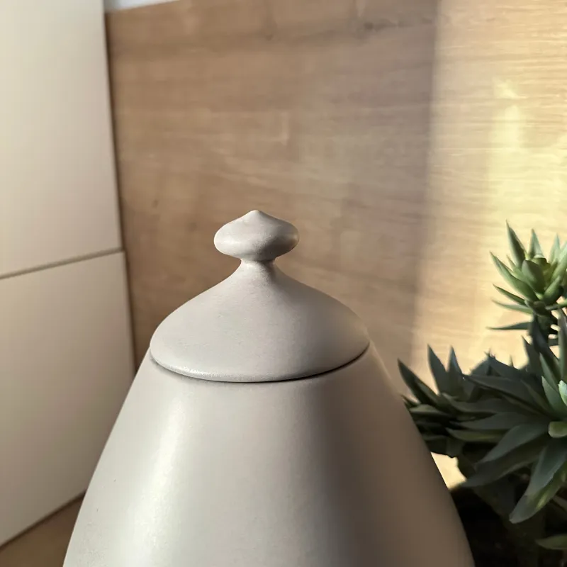 Nahansichtdeckel Porzellanei