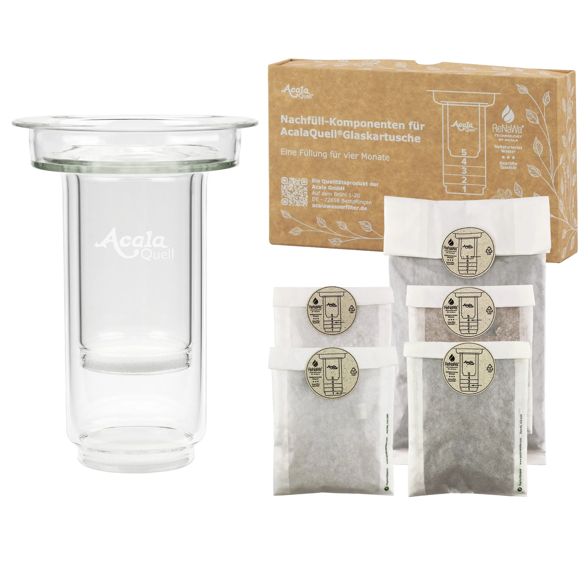 AcalaQuell® Glaskartusche für Standfilter:  Midi - inkl. 1 x Füllung Wiederbefüllbare Glaskartusche für Acala Stand Wasserfilter mit ReNaWa-Nachfüllkomponenten in 5 separaten Beuteln und braunem Verpackungskarton, weißer Hintergrund.