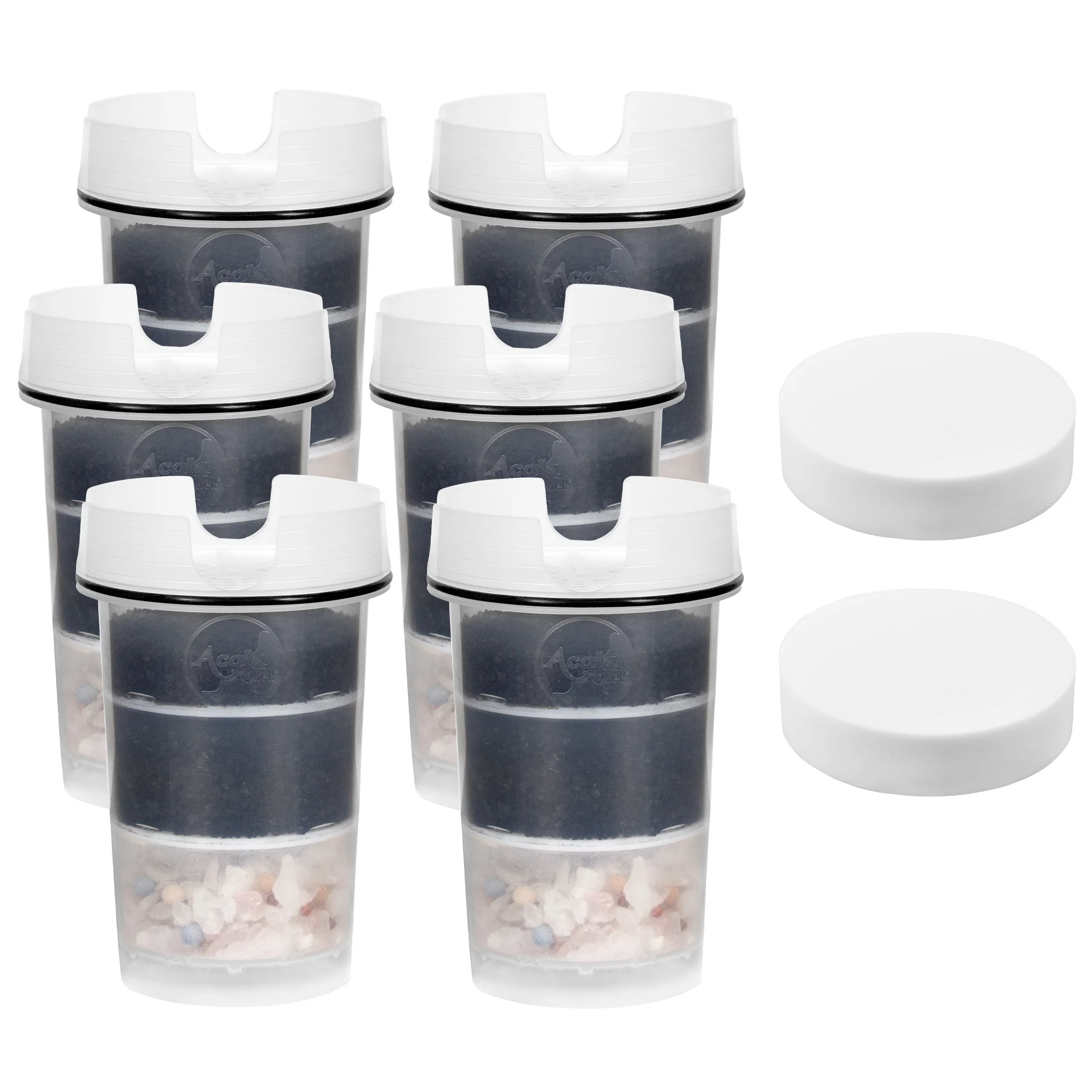 Jahrespaket Dreifill Kartusche|AcalaQuell® Wasserfilter-Kanne Sechs Dreifill Filterkartuschen für AcalaQuell Kannenwasserfilter ONE, Swing, Sunny, Wassetto und Silizia vor weißem Hintergrund, daneben liegen zwei weiße Mikroschwämme. Mit diesem Jahrespaket kann man zwölf Monate Wasser filtern.