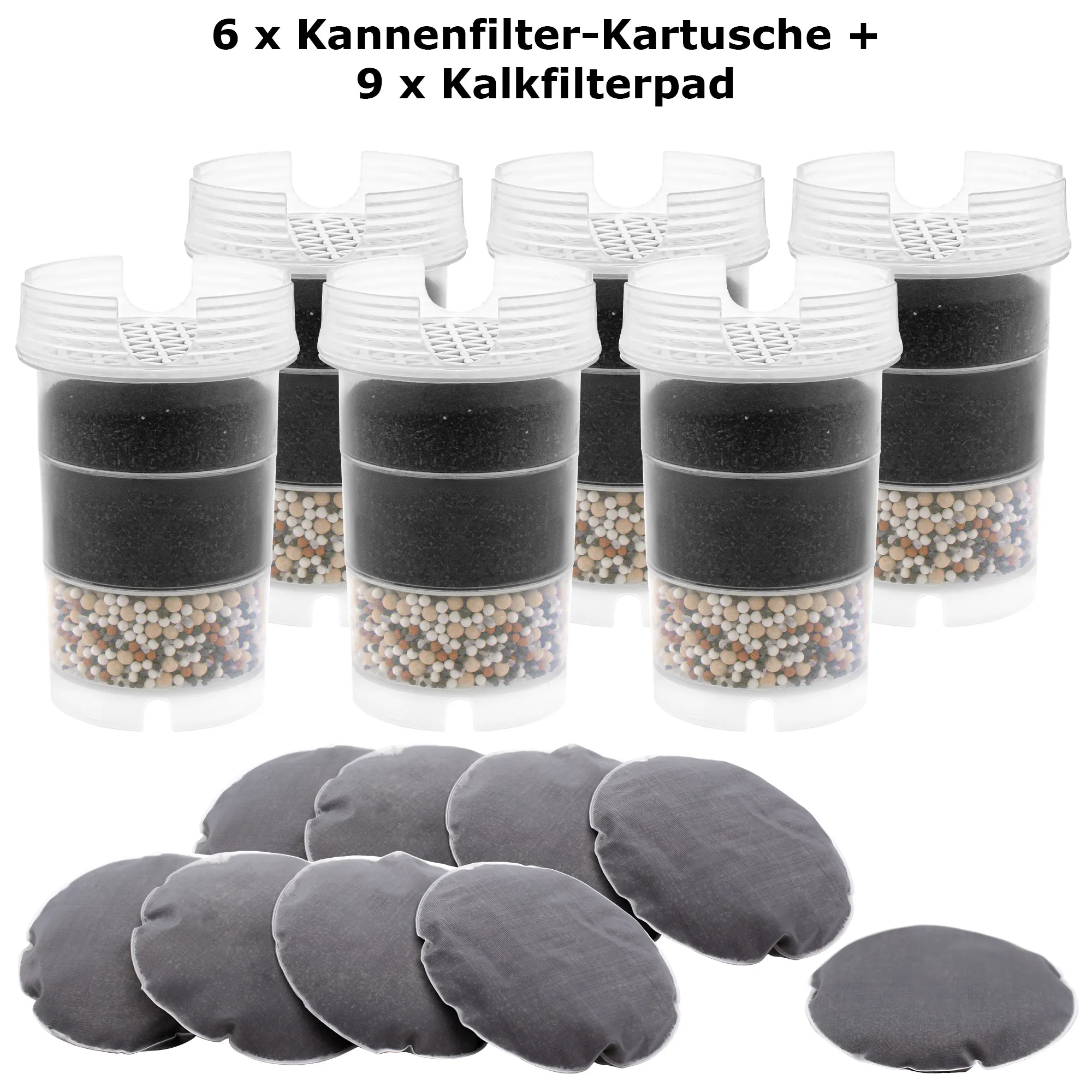 Sechs Filterkartuschen für AcalaQuell Kannenwasserfilter ONE, Swing, Sunny, Wassetto und Silizia nebeneinander stehend, davor liegen neun schwarze Kalkfilterpads. Mit diesem Jahrespaket kann man zwölf Monate Wasser filtern und Kalk reduzieren.