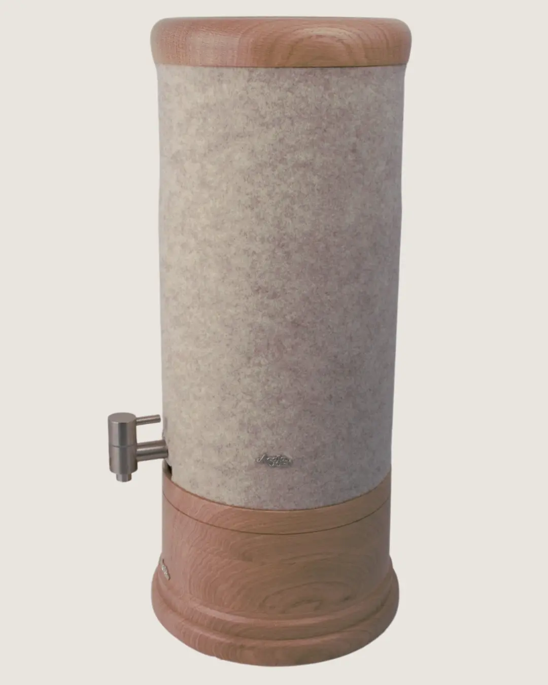 Standwasserfilter Midi von Acala mit Esche Echtholz Deckel und Sockel und Schurwolle Lichtschutz in beige.