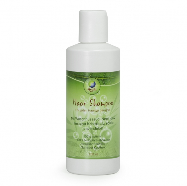Natur Haar Shampoo 200ml Zu sehen ist das Natur Haarshampoo. Es ist eine schmale, runde Flasche mit weißem Schraubdeckel. Es befindet sich ein Etikett rundherum auf der Flasche, es ist grün, man sieht das Acala Logo und in roter Schrift Haar Shampoo.