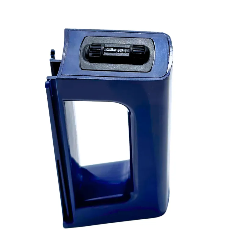 Ein einzelner Griff der sich vom Kannenwasserfilter Nilo abnehmen lässt