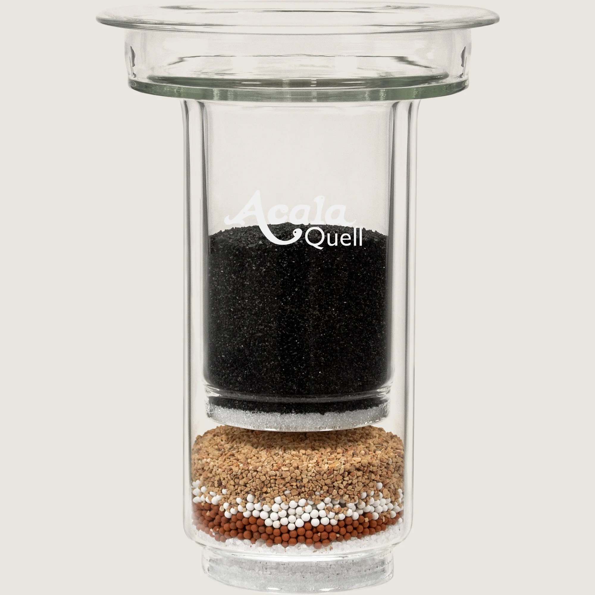 Acala Glaskartusche befüllt, heller Hintergrund.