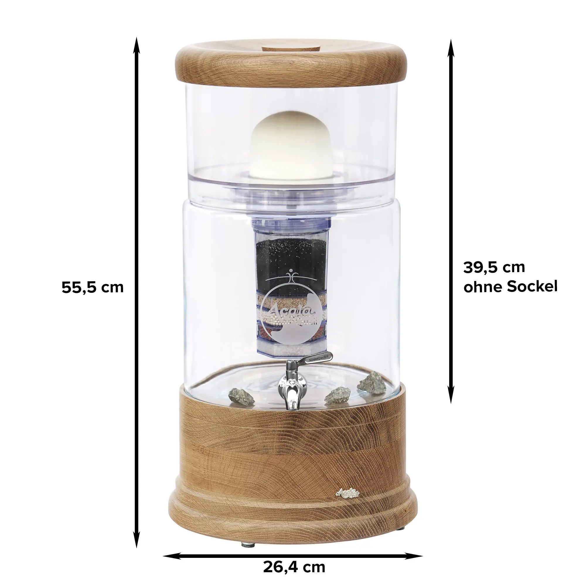 AcalaQuell Smart mit Glastank in kristallklar und Deckel und Sockel aus Eiche Echtholz, weißer Hintergrund. Mit schwarzen Pfeilen sind die Maße gekennzeichnet.
