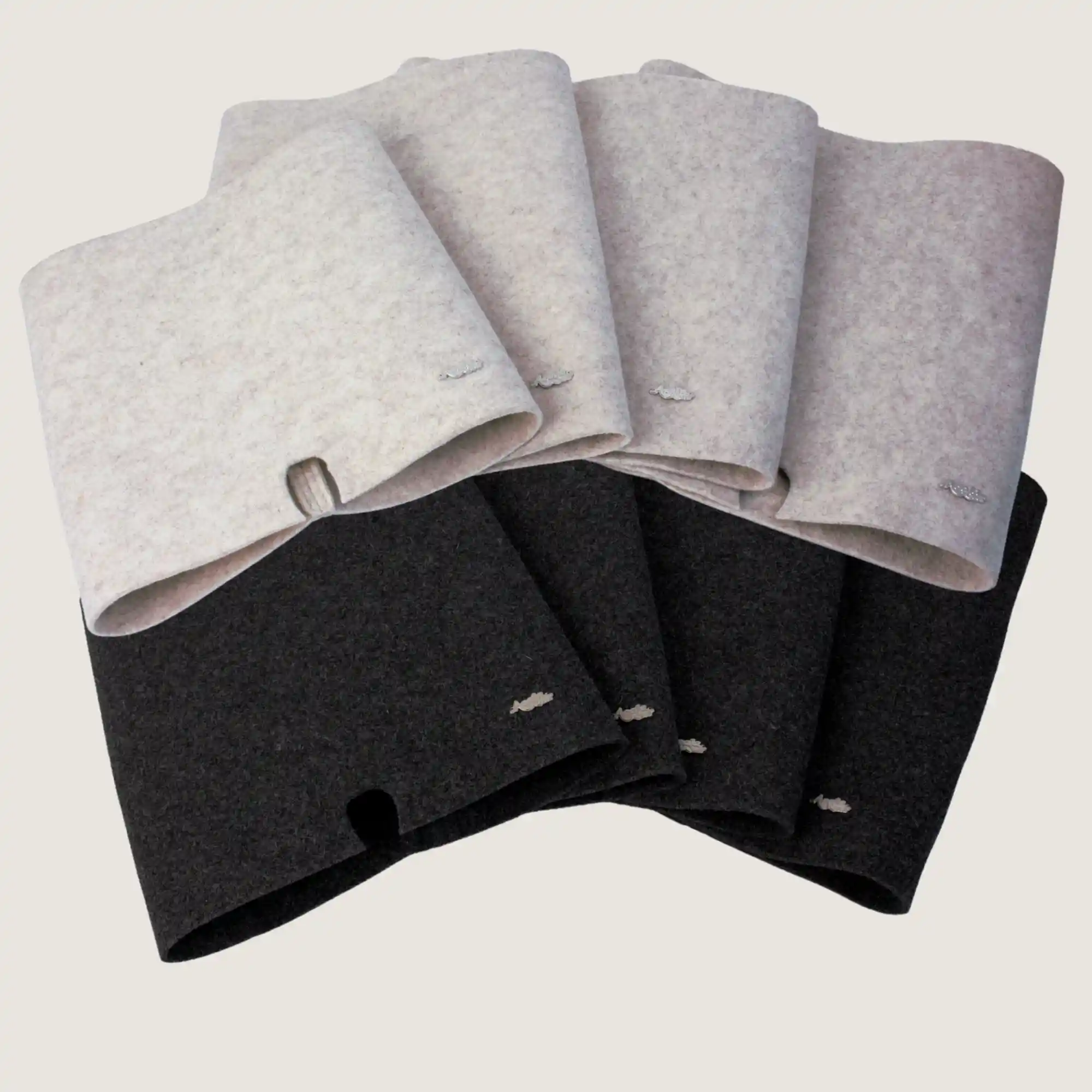 8 Schurwolle Lichtschutzüberzüge für Acala Stand Wasserfilter. 4 in beige und 4 in anthrazit.